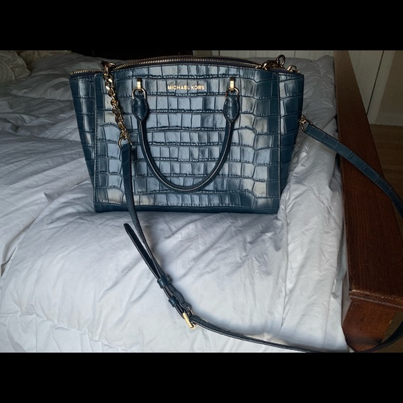 Blue Michael Kors satchel handbag - purse - Picture 2 of 5